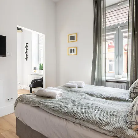 Apartment Na Deptaku Solo